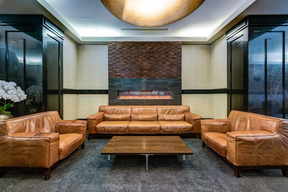Carmana Hotel & Suites Ванкувер Экстерьер фото