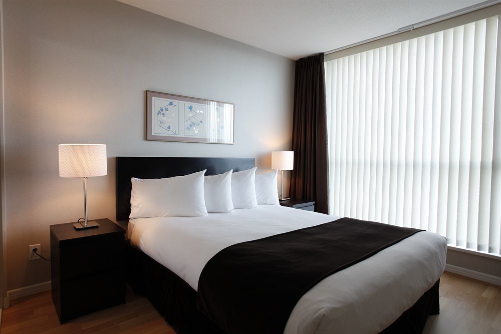 Carmana Hotel & Suites Ванкувер Экстерьер фото
